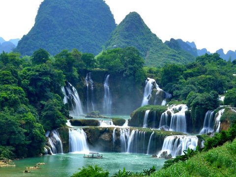 Ba Be Lake - Ban Gioc Waterfall 