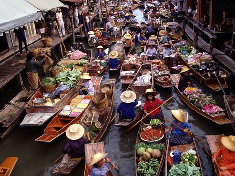 Damnoen Saduak Floating Market Tour