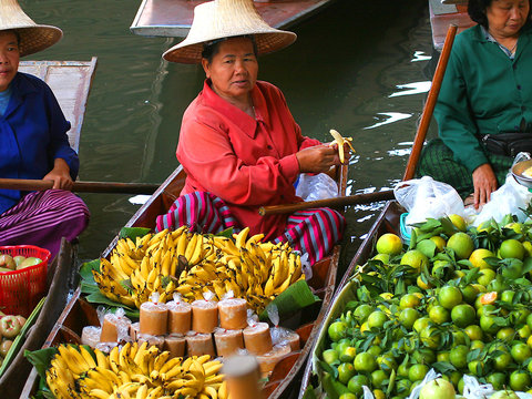 Bangkok Floating Market With Rose Garden 
