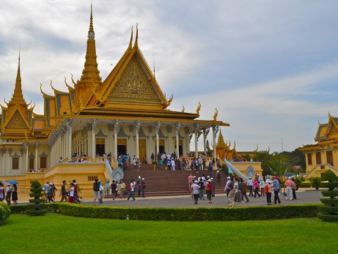 Cambodia Charity Tour 