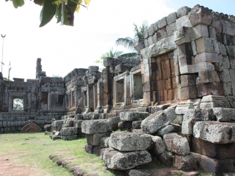 Tonle Bati - Phnom Chisor Temple 