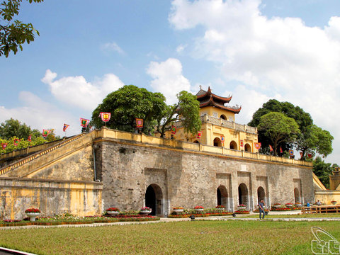 Vietnam Beach Honeymoon 