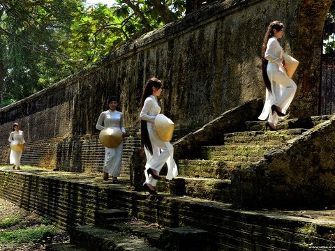 Vietnam School Trip with Charity