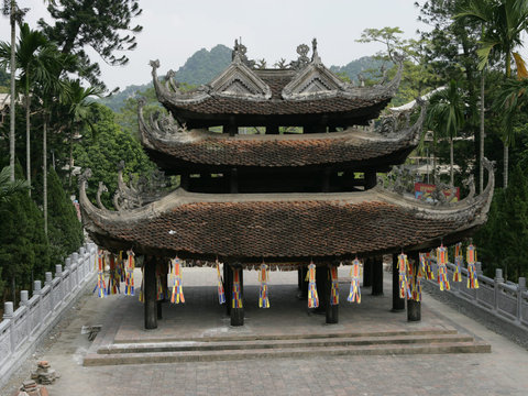 Perfume Pagoda Tour