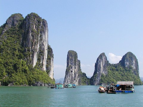 Halong Bay - Cat Ba Island 