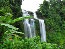 Tad Mouang Waterfall