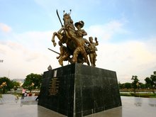 Taksin Maharat Memorial