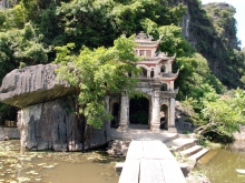 Bich Dong Pagoda