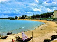 Cua Tung Beach