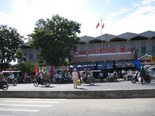 Dong Ba Market