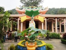 Hung Long Tu Pagoda