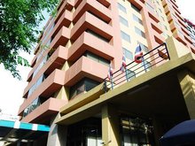 Siri Sathorn Hotel
