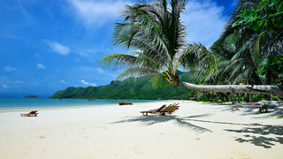 Con Dao Beach Break
