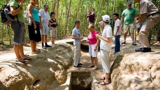 Cu Chi Tunnels 