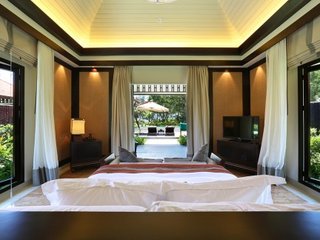 Beach view private pool