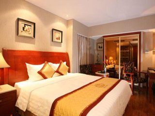 Classic Queen bed Room