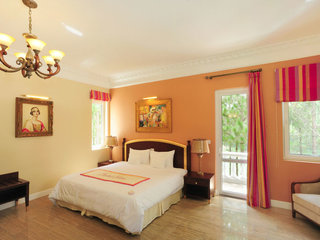 Jasmine Deluxe mountain view