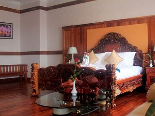 Suite room