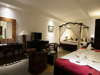 La Rose Suite