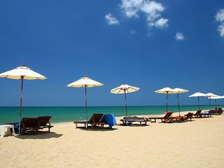 Khao Lak Beach Break 