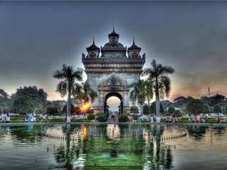 Vientiane City Tour – Cooking Class (B, L, D)