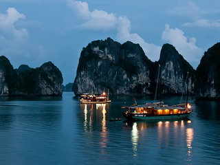 Hanoi – Halong Bay Overnight Cruise (B, L, D)