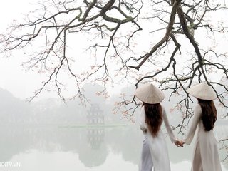 Mui Ne - Saigon – Hanoi (B)