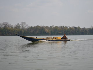 Stung Treng – Se San River (Cycling distance: 30km) (B, L)