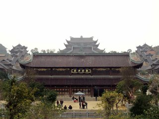 Hanoi – Trang An - Bai Dinh Pagoda (B, L)