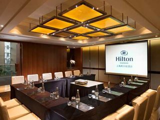 Hue Half Day Meeting – Departure (B, L)