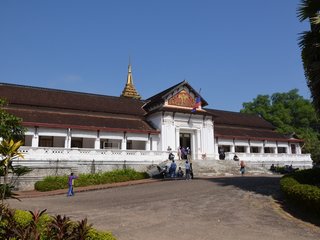 Luang Prabang (B, L)