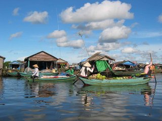 Phnom Penh – Siem Reap – Tonle Sap Lake (B, L, D)