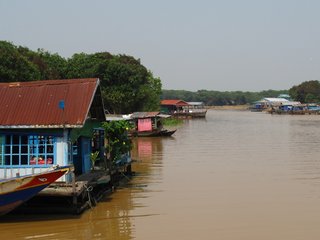 Tonle Sap Lake (B, L)