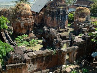 Tonle Bati - Phnom Chisor Temples