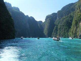 Phi Phi Island (B, L)