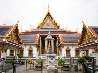 Bangkok City Tour (B, L)