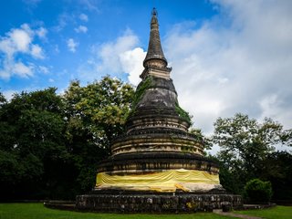 Saraphi - Chiang Mai (B, L) 