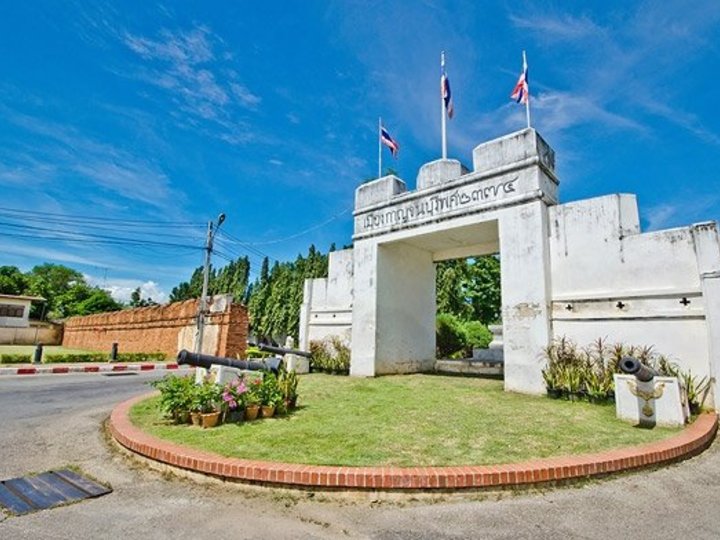 Kanchanaburi City Gate