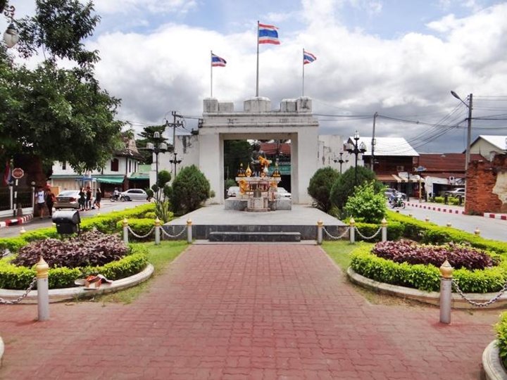 Kanchanaburi City Gate