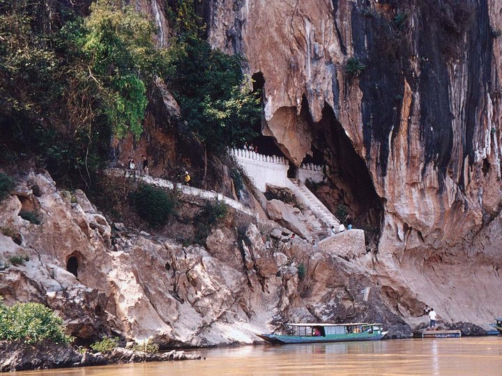 Pak Ou Caves
