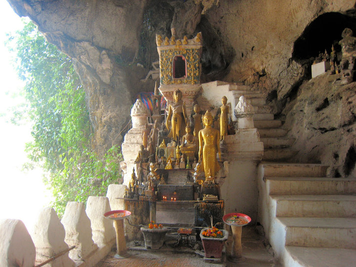 Pak Ou Caves