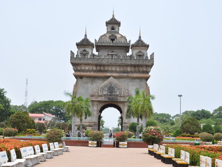 Patuxai Victory Monument