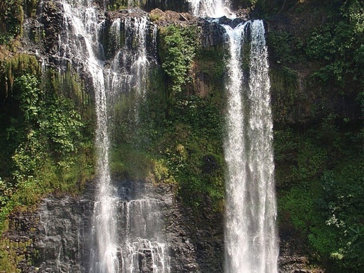 Tad Mouang Waterfall