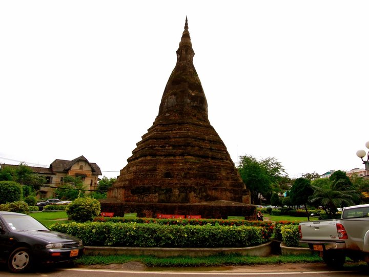 That Dam or Black Stupa image That Dam or Black Stupa