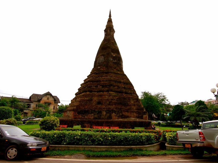 That Dam or Black Stupa