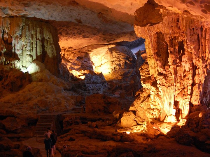 Sung Sot Cave