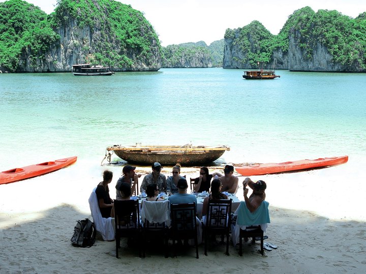 Ba Trai Dao Beach