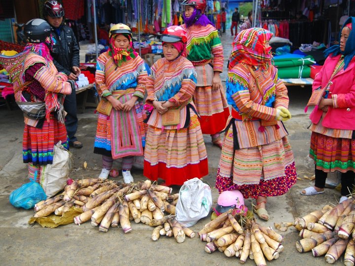 Can Cau Market