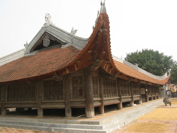 Dinh Bang Communal House
