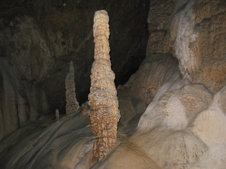 Pu Sam Cap Grottoes